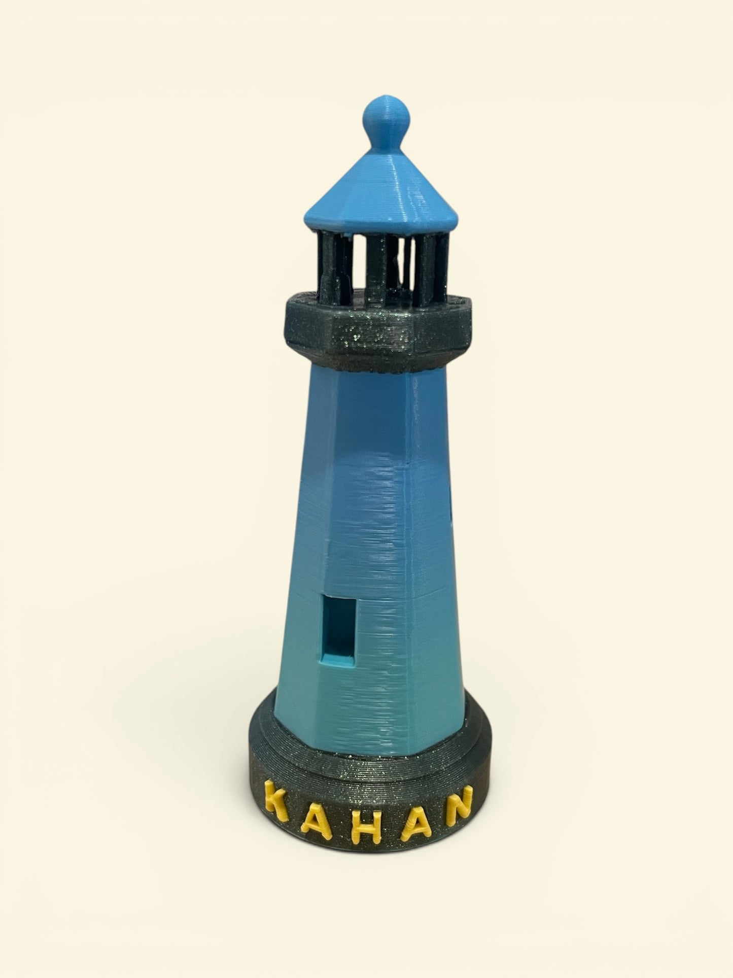Noah Kahan charms