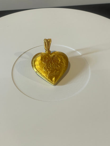 Madison Beer charms