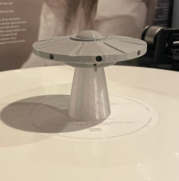 UFO spaceship charm