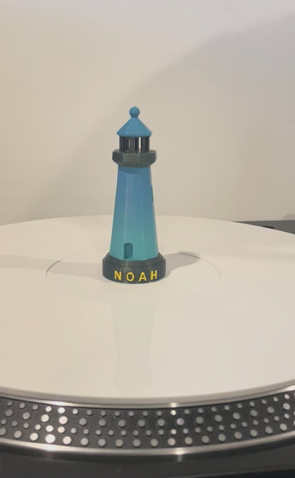 Noah Kahan charms