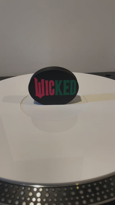 Wicked oval